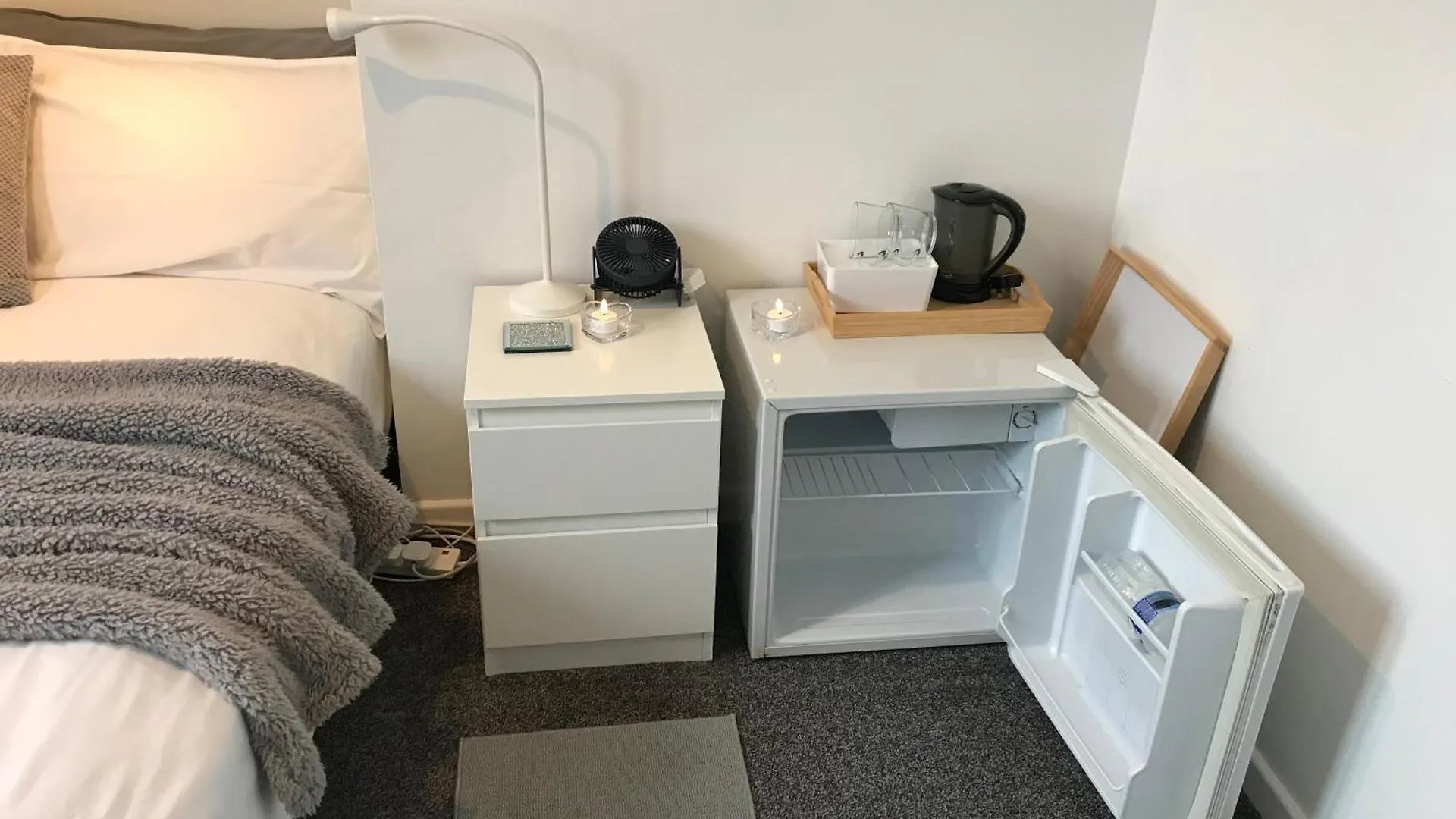 Fairy Dell Guesthouse, With Cozy Lockable Rooms, Tv, Tea Tray With Choccies, Free Wifi And Parking, 24Hr Check In, Coa, All Are Welcome 브래드퍼드 0*,