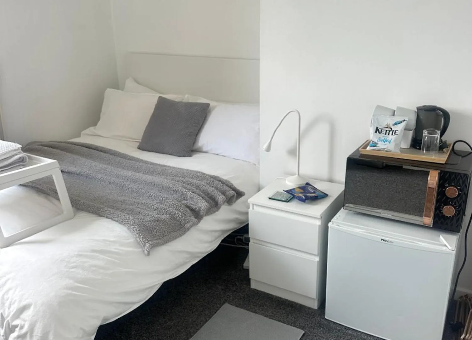 Fairy Dell Guesthouse, With Cozy Lockable Rooms, Tv, Tea Tray With Choccies, Free Wifi And Parking, 24Hr Check In, Coa, All Are Welcome 브래드퍼드 홈스테이